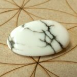 Howlite pierre roulée