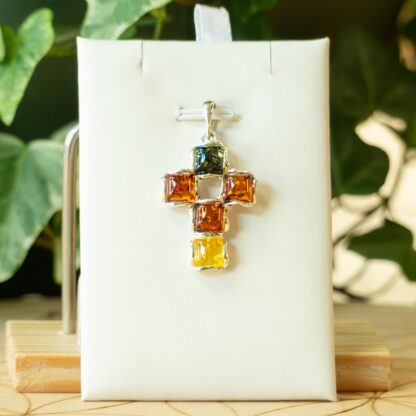 Ambre pendentif Croix
