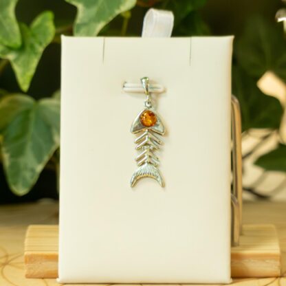 Ambre pendentif poisson