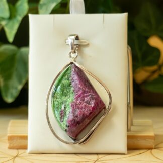 Zoïsite pendentif