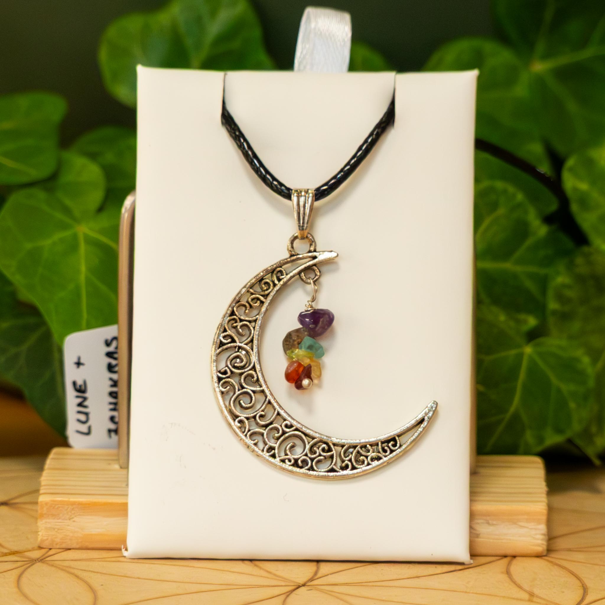 Collier pendentif Lune 7 Chakras