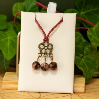 Collier pendentif Rhodonite Fleur 3 perles